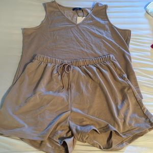 NWT NYDJ camel colored terry matching shorts lounge set size L/XL